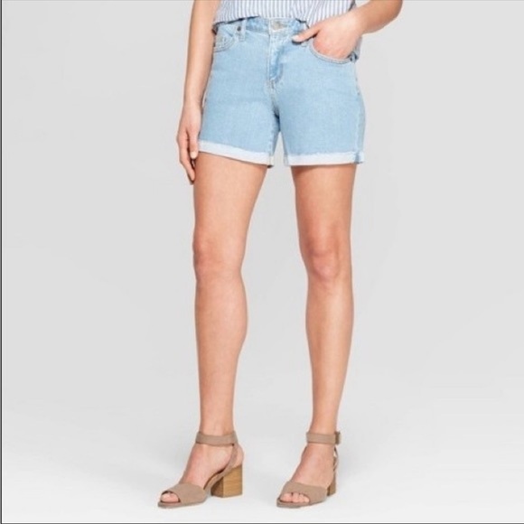 Universal Thread Mid Rise Boyfriend Short - Picture 6 of 6